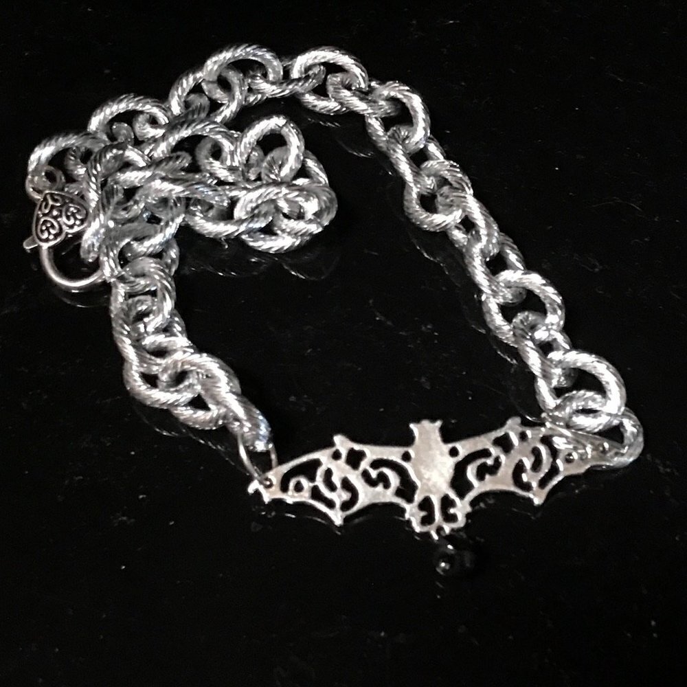 Bat Choker Silver Chunky Necklace Gothic Chain Punk Rock Biker Goth Collar - Picture 6 of 6